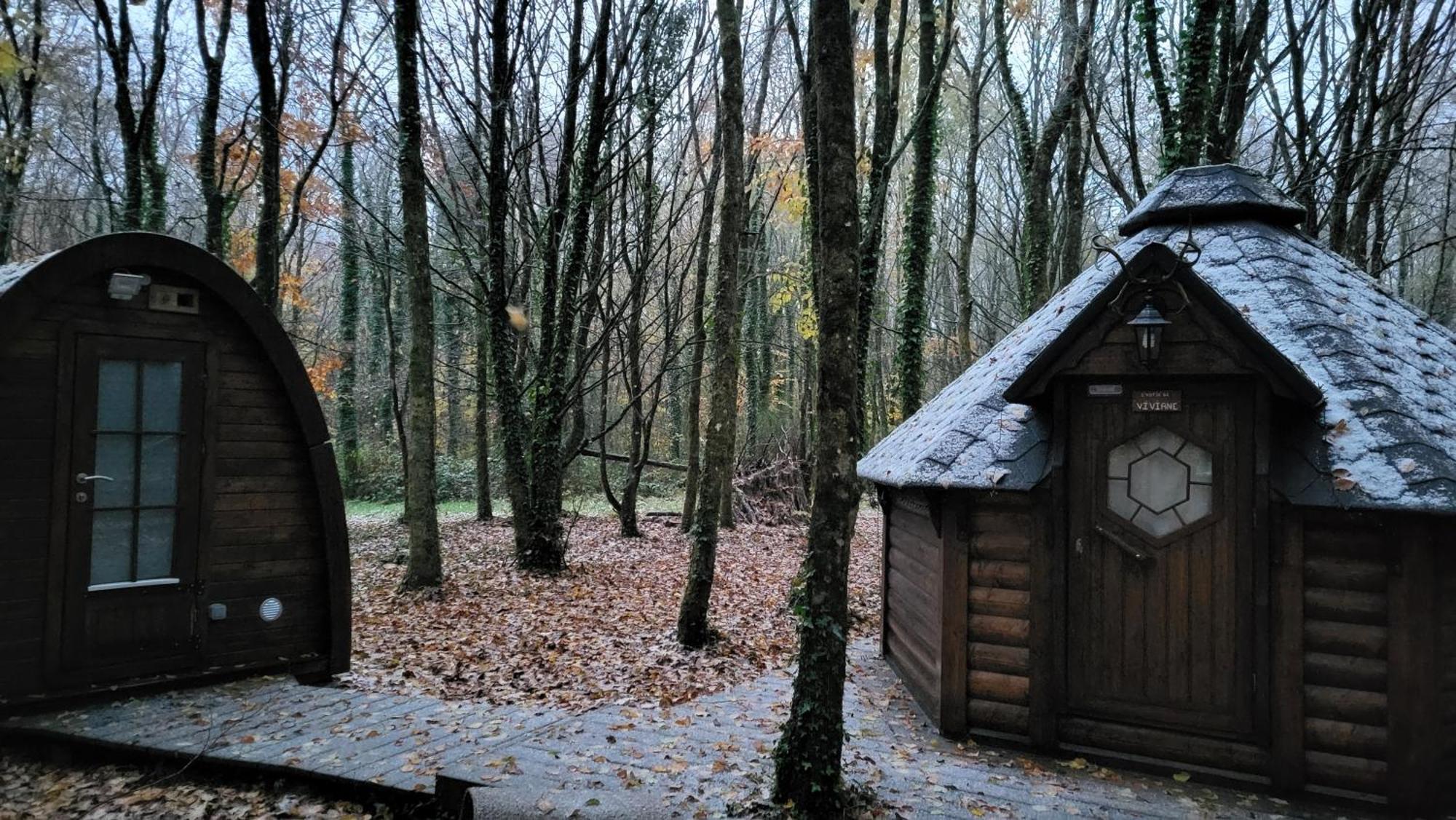 Le Domaine Insolite De Broceliande Paimpont Exterior photo